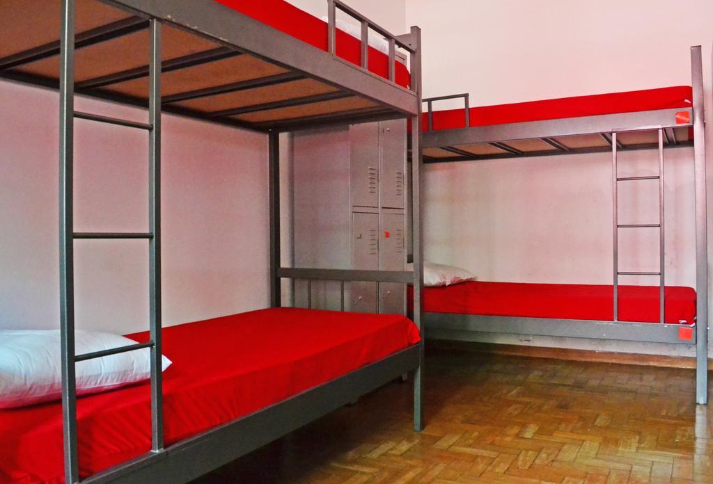 Rock! And Hostel เบโลโอรีซอนชี ภายนอก รูปภาพ