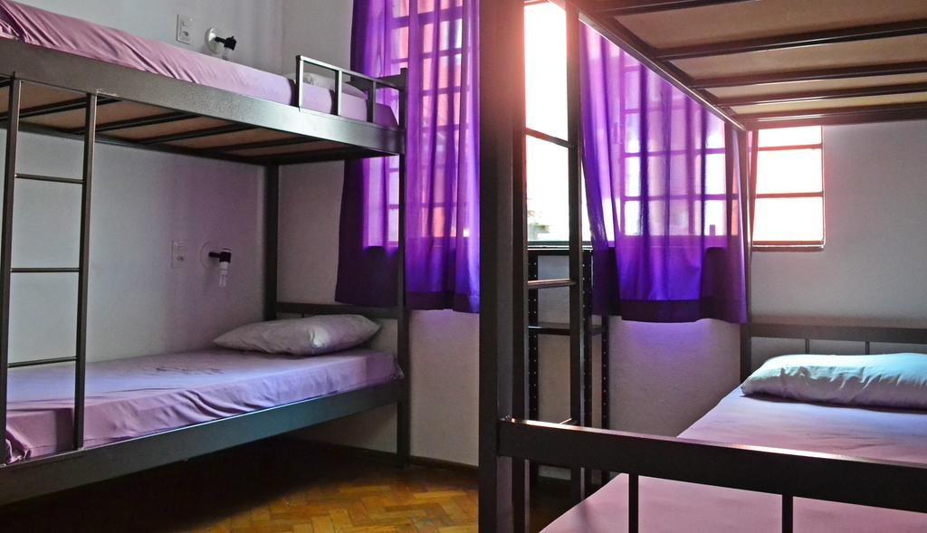 Rock! And Hostel เบโลโอรีซอนชี ภายนอก รูปภาพ