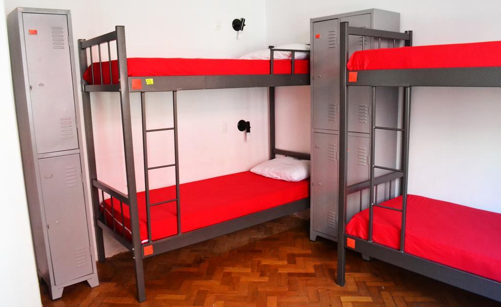 Rock! And Hostel เบโลโอรีซอนชี ภายนอก รูปภาพ